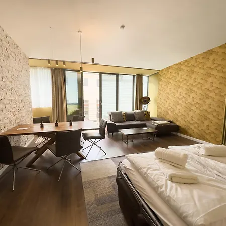 Exklusives Sunrise דירה